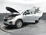 Thumbnail of 2022 Silver Ice Metallic Chevrolet Equinox