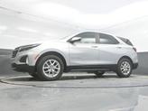 Thumbnail of 2022 Silver Ice Metallic Chevrolet Equinox