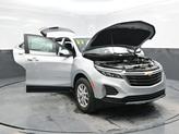 Thumbnail of 2022 Silver Ice Metallic Chevrolet Equinox