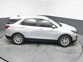Thumbnail of 2022 Silver Ice Metallic Chevrolet Equinox