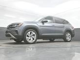 Thumbnail of 2021 Platinum Gray Metallic Volkswagen Atlas