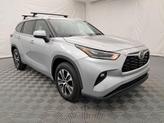Thumbnail of 2021 Celestial Silver Metallic Toyota Highlander