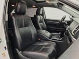 Thumbnail of 2019 Blizzard Pearl Toyota Highlander
