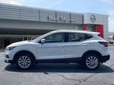 Thumbnail of 2021 Pearl White Tricoat Nissan Rogue Sport