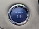 Thumbnail of 2022 Pearl Toyota Highlander Hybrid