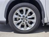 Thumbnail of 2022 Pearl Toyota Highlander Hybrid