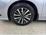 Thumbnail of 2019 Ice Silver Metallic Subaru Legacy
