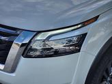 Thumbnail of 2025 Everest White Pearl Tricoat Nissan Pathfinder