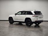 Thumbnail of 2025 Bright White Clearcoat Jeep Grand Cherokee