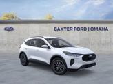 Photo of 2025 Star White Ford Escape