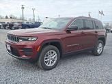Thumbnail of 2025 Velvet Red Pearlcoat Jeep Grand Cherokee