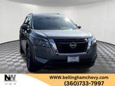 Photo of 2024 Gun Metallic Nissan Pathfinder