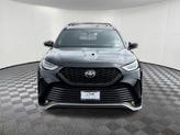 Thumbnail of 2022 Midnight Black Metallic Toyota Highlander