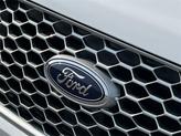 Thumbnail of 2024 Oxford White Ford Edge