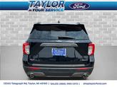 Thumbnail of 2022 Agate Black Metallic Ford Explorer