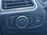 Thumbnail of 2024 Oxford White Ford Edge