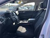 Thumbnail of 2024 Oxford White Ford Edge