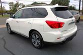 Thumbnail of 2020 Glacier White Nissan Pathfinder