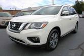 Photo of 2020 Glacier White Nissan Pathfinder