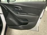 Thumbnail of 2018 Summit White Chevrolet Trax
