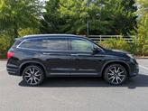 Thumbnail of 2019 Crystal Black Pearl Honda Pilot