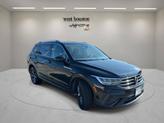 Thumbnail of 2022 Deep Black Pearl Effect Volkswagen Tiguan