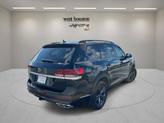Thumbnail of 2021 Deep Black Pearl Effect Volkswagen Atlas