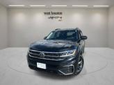 Photo of 2021 Deep Black Pearl Effect Volkswagen Atlas