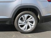 Thumbnail of 2022 Pyrite Silver Metallic Volkswagen Atlas