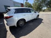 Thumbnail of 2015 White INFINITI QX60