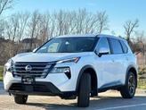 Thumbnail of 2025 Everest White Pearl Nissan Rogue
