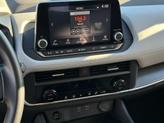 Thumbnail of 2025 Everest White Pearl Nissan Rogue