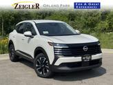 Photo of 2025 Aspen White Tricoat Nissan Kicks