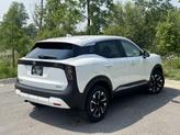 Thumbnail of 2025 Aspen White Tricoat Nissan Kicks