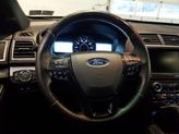 Thumbnail of 2016 White Platinum Clearcoat Metallic Ford Explorer