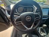 Thumbnail of 2018 Bright White Clearcoat Jeep Cherokee