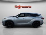 Thumbnail of 2022 Celestial Silver Metallic Toyota Highlander