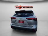 Thumbnail of 2022 Celestial Silver Metallic Toyota Highlander