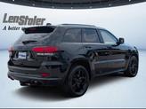 Thumbnail of 2019 Diamond Black Crystal Pearlcoat Jeep Grand Cherokee