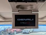 Thumbnail of 2018 White Frost Tricoat GMC Yukon