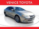 Photo of 2017 White Toyota Camry