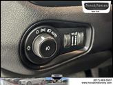 Thumbnail of 2021 Alpine White Clearcoat Jeep Renegade