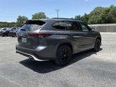 Thumbnail of 2024 Magnetic Gray Metallic Toyota Highlander