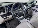 Thumbnail of 2019 Shoreline Blue Pearl Toyota Highlander