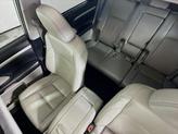 Thumbnail of 2019 Shoreline Blue Pearl Toyota Highlander