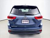 Thumbnail of 2019 Shoreline Blue Pearl Toyota Highlander