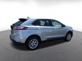 Thumbnail of 2024 Iconic Silver Metallic Ford Edge
