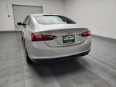 Thumbnail of 2018 Silver Ice Metallic Chevrolet Malibu