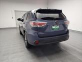 Thumbnail of 2016 Blue Toyota Highlander