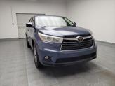 Thumbnail of 2016 Blue Toyota Highlander